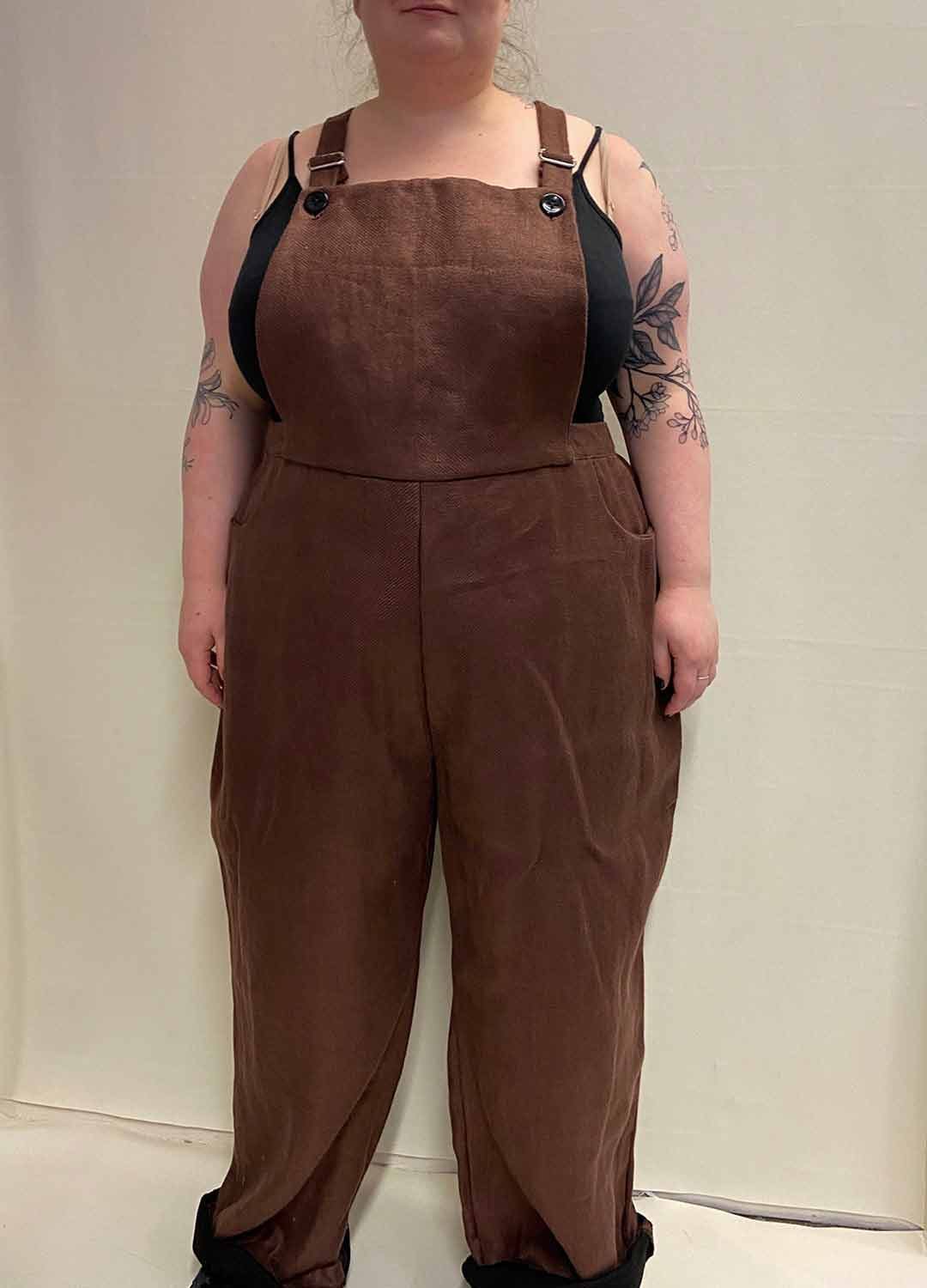 Brown Dungarees- ref 16 - Resale item - Approx 22-24 Brown Dungarees- ref 16 - Resale item - Approx 22-24 - Image 1