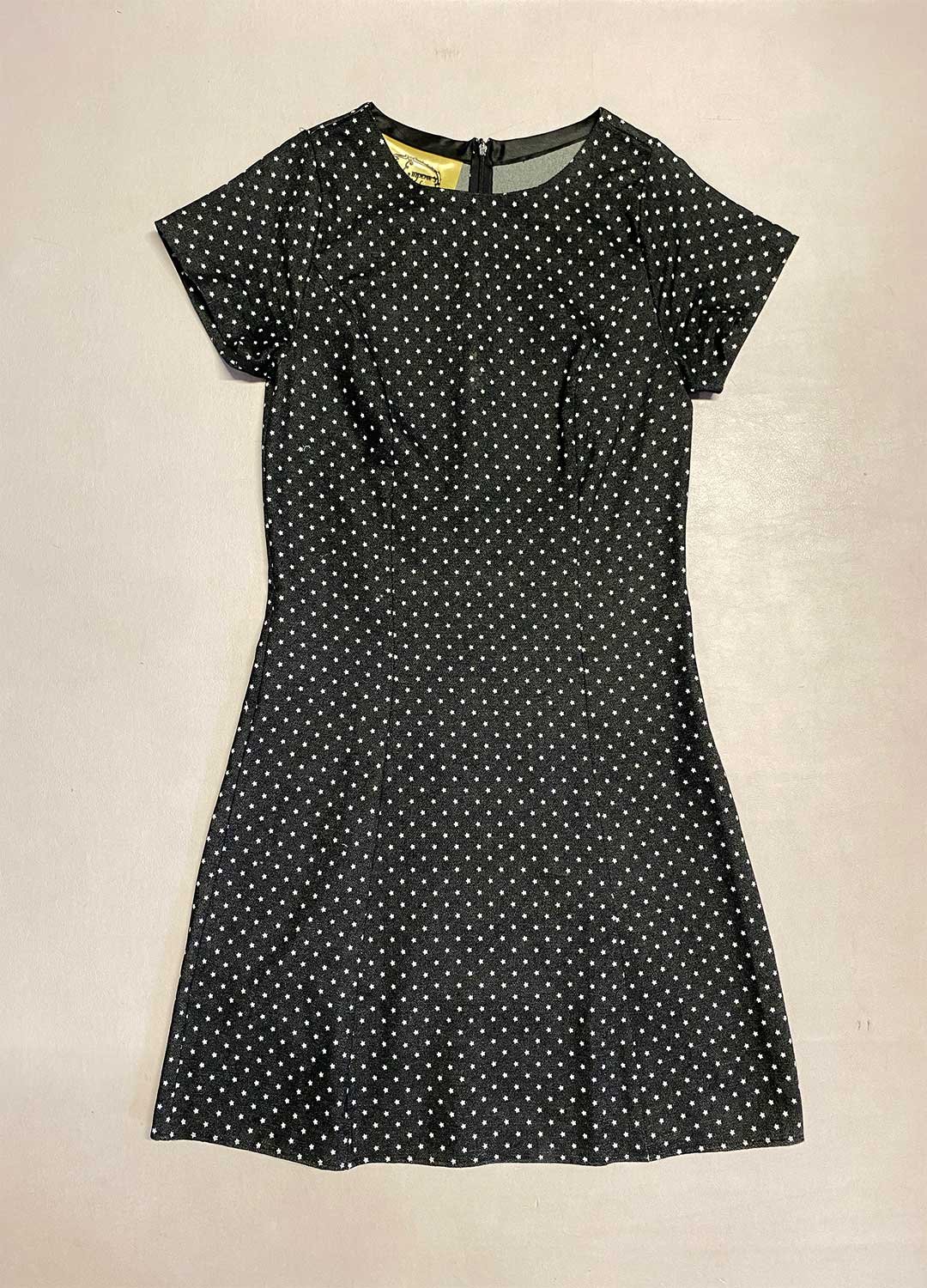 Black starry dress – ref 196 – Resale item – UK 10-12 Black starry dress - ref 196 - Resale item - UK 10-12 - Image 1