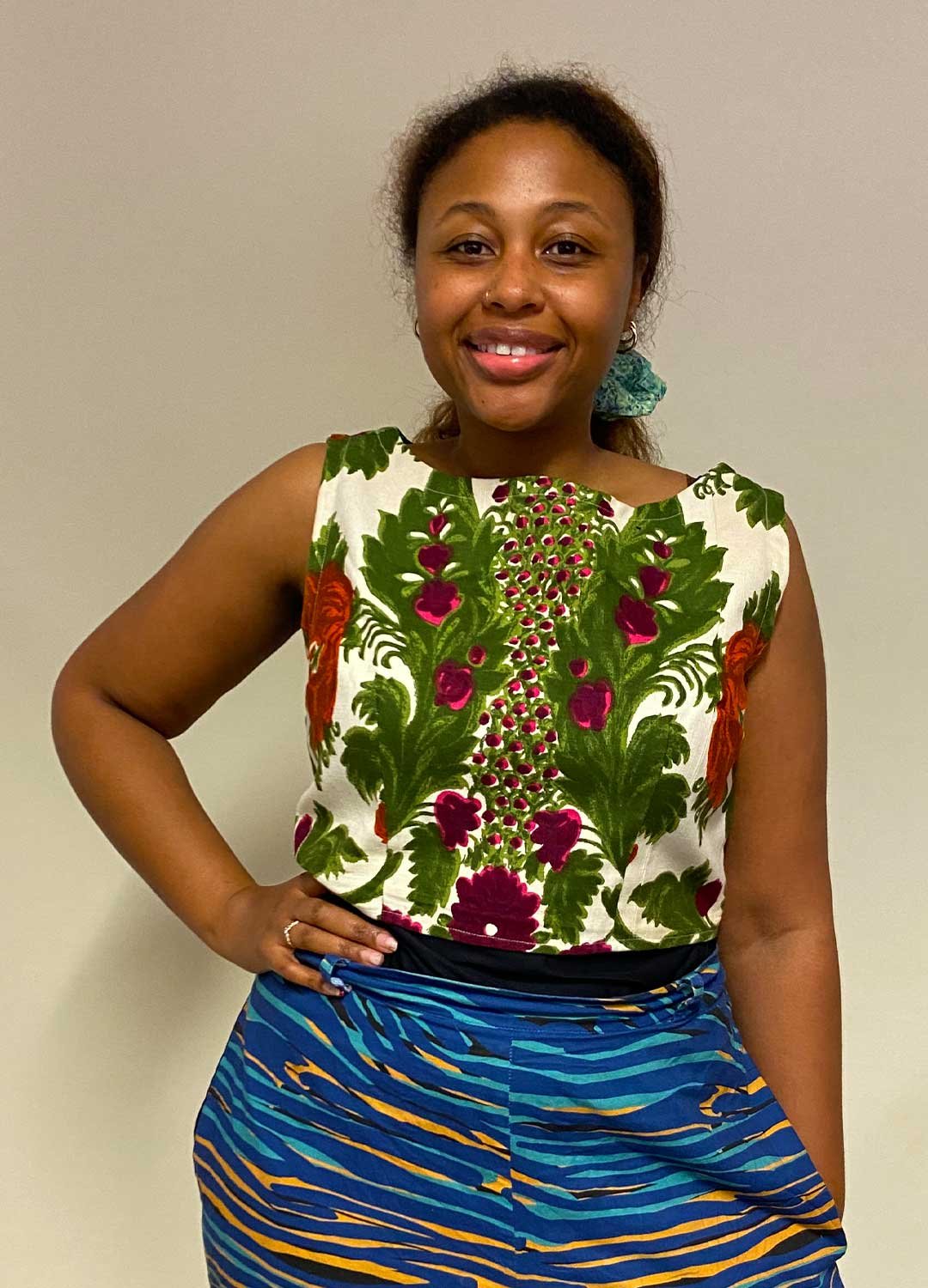 Big bloom vintage cotton crop top – ref 174 – Resale item – Approx UK 10-12 Big bloom vintage cotton crop top - ref 174 - Resale item - Approx UK 10-12 - Image 1